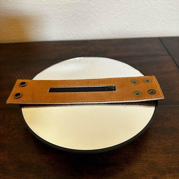 Western Boho Hide Leather Cuff Bracelet with small money pocket - Picture 2 of 3